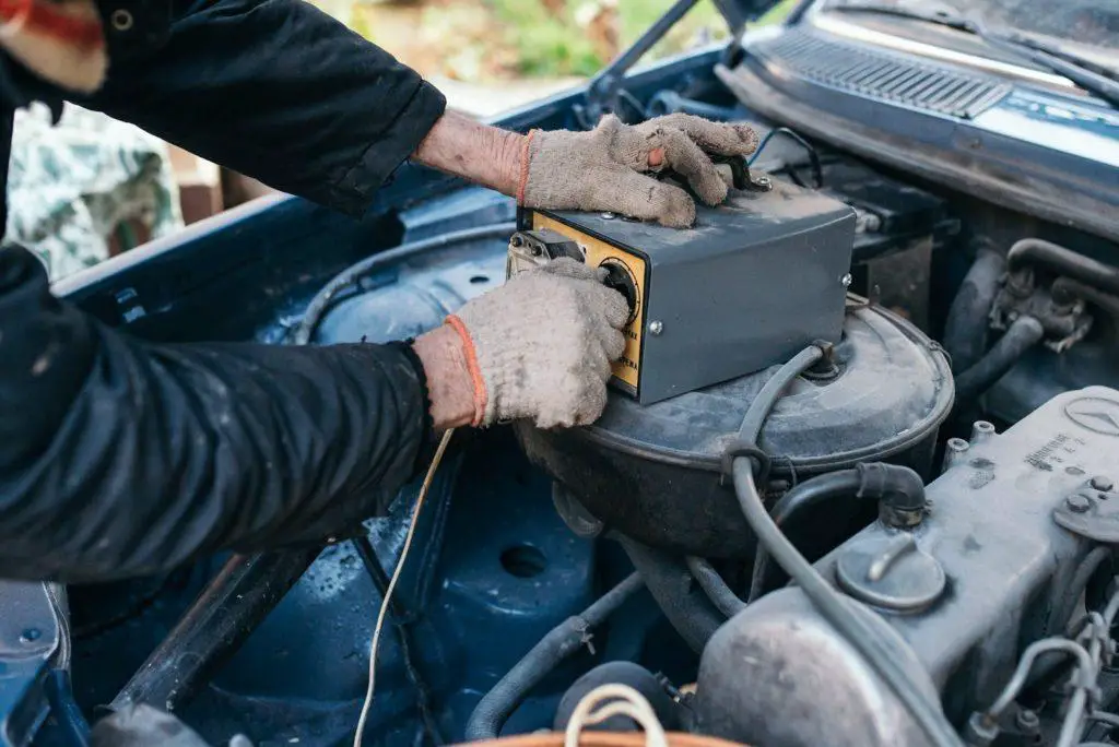 how to test a car battery