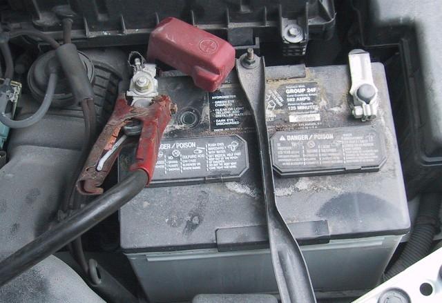 how to disconnect a car battery